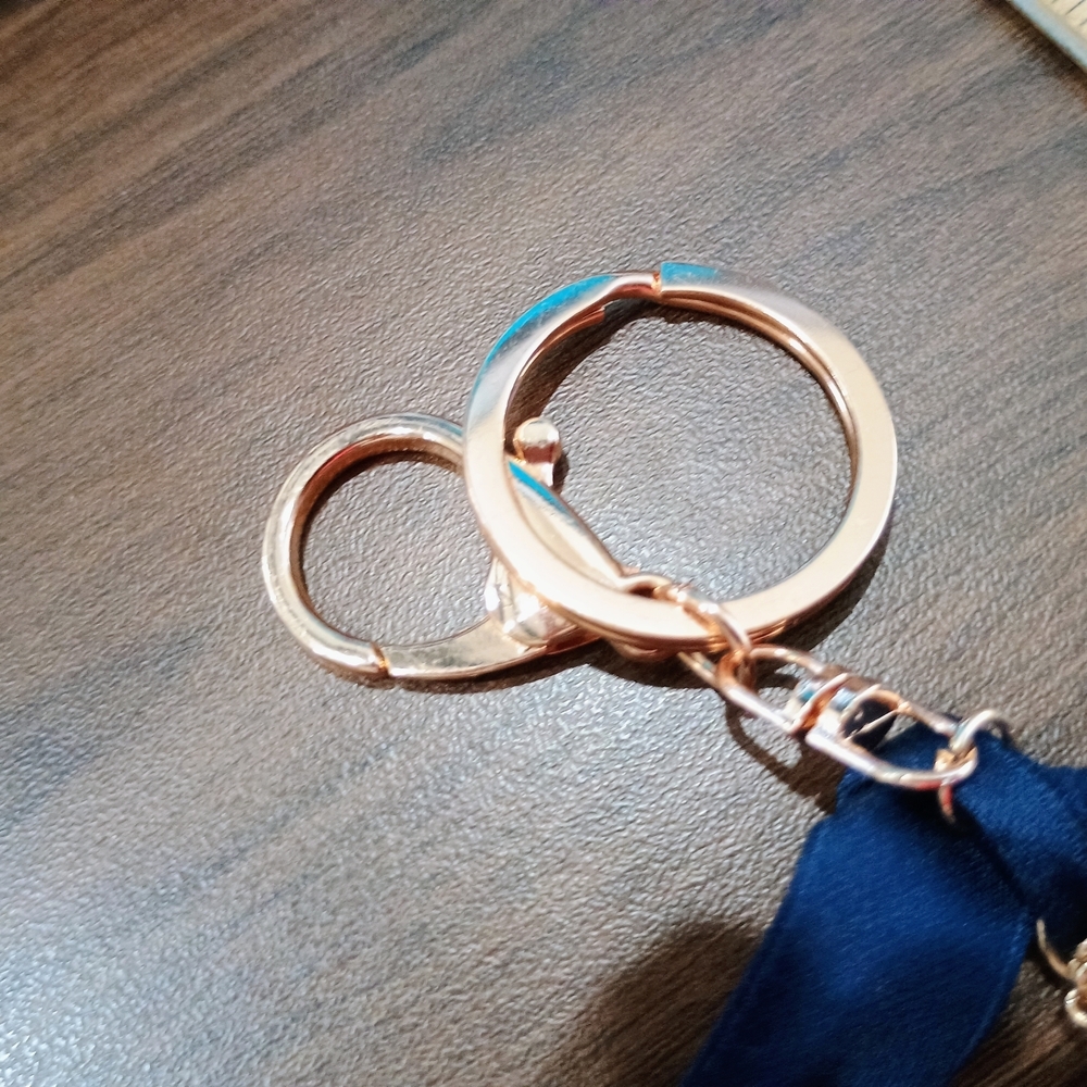 Elegant Blue Floral Key Holder - Picture 3 of 3